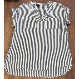 Jones New York Small Women's Blouse Top V Neck  Lightweight Gray White Stripe
